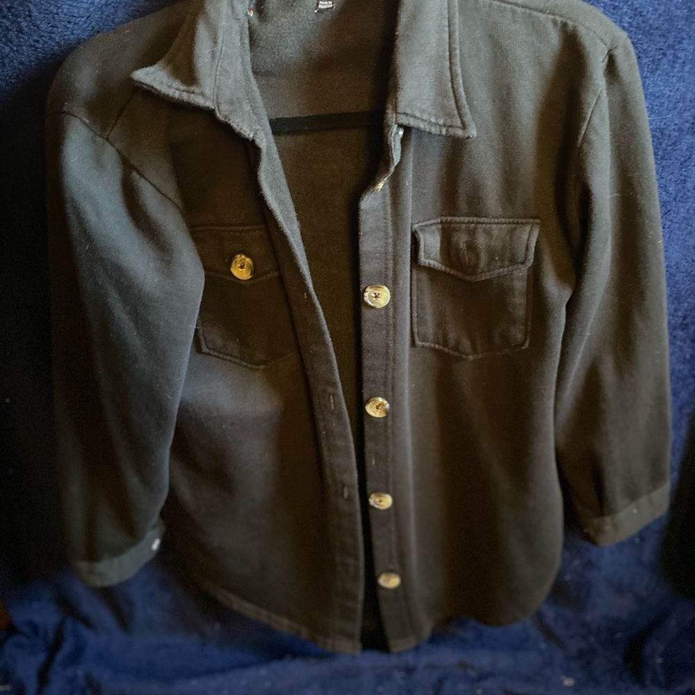 Classic Black Button-Front Women's Shirt Jacket